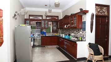 Microwave, coffee/tea maker