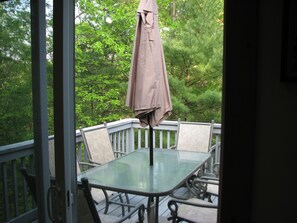 تناول الطعام بالخارج