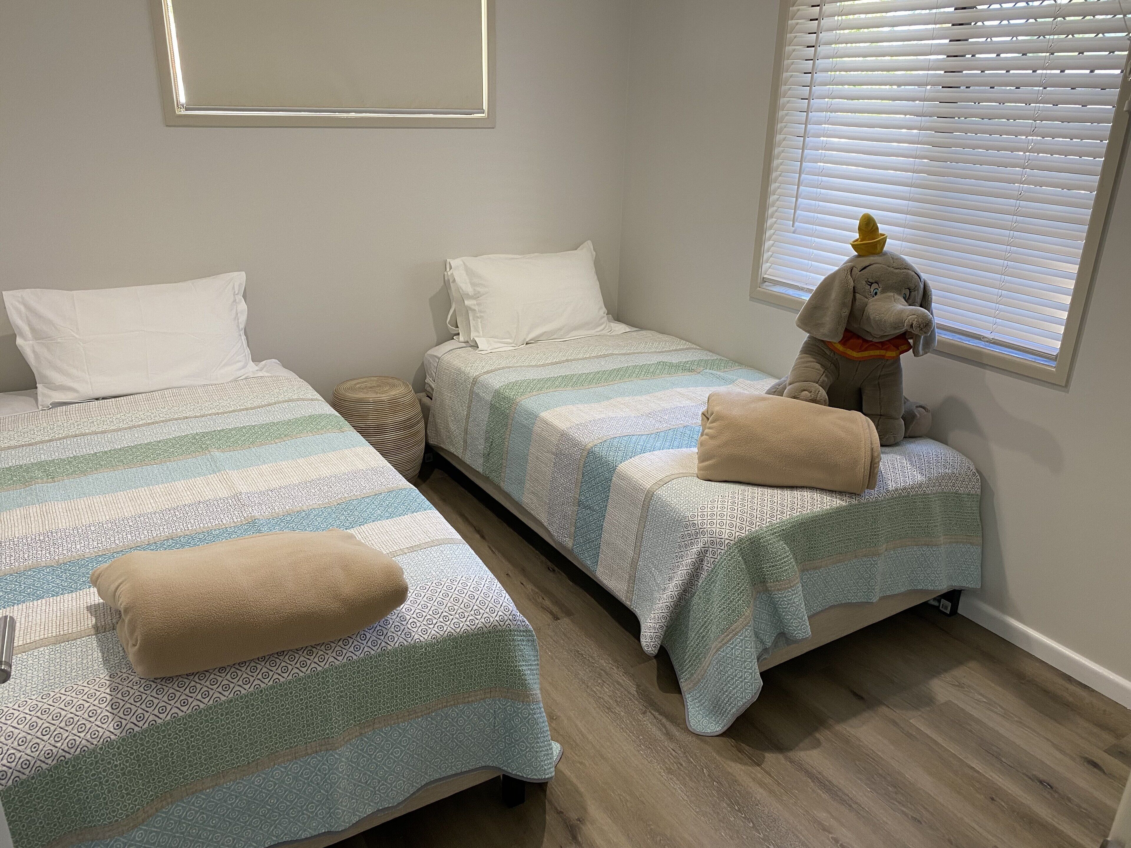 Sleeps 14/Central Location/Kids Toys and Play Equipment/Fully Self Contained — image 15