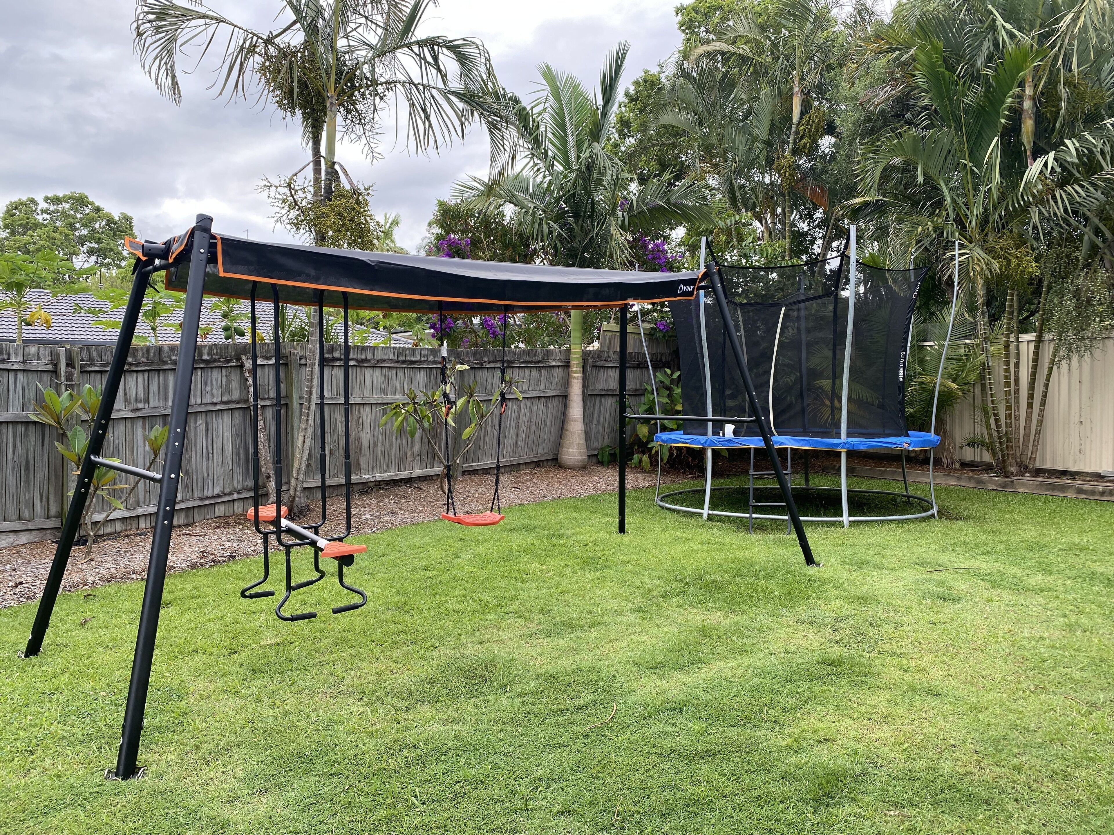 Sleeps 14/Central Location/Kids Toys and Play Equipment/Fully Self Contained — image 22