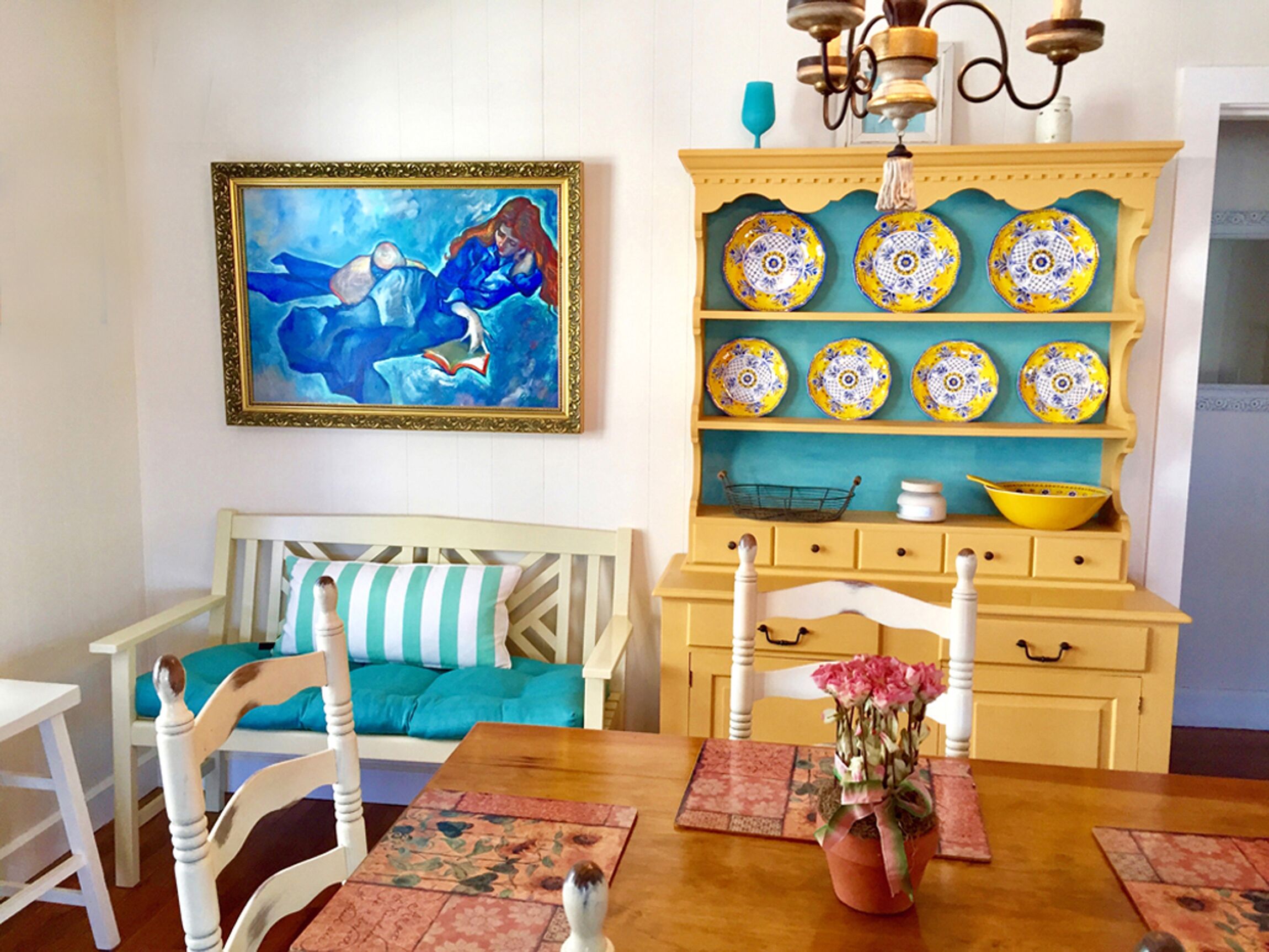 Romantic Summerwind Cottage,  Scenic Harbor View w/Spacious Deck!
