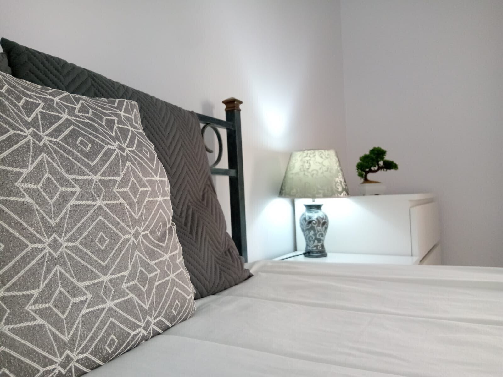 2 bedrooms, iron/ironing board, WiFi (free), bed sheets