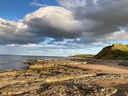 Cosy pet friendly farm cottage, 15 minutes to Northumberland coast!