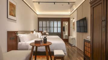 Premier Double Room | Premium bedding, down comforters, memory foam beds, minibar