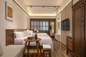 Premier Double Room | Premium bedding, down duvets, memory-foam beds, minibar