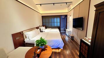 Premier Double Room | Premium bedding, down comforters, memory foam beds, minibar