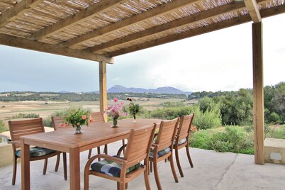 Ready:Super discounts!Relax,enjoy the pool,the fresh air,the sun,the views,love.