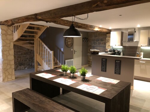 The Houses of Périgord "Remparts side"