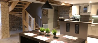 The Houses of Périgord "Remparts side"