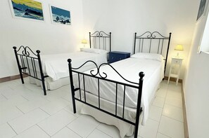 3 habitaciones, tabla de planchar con plancha y wifi gratis 