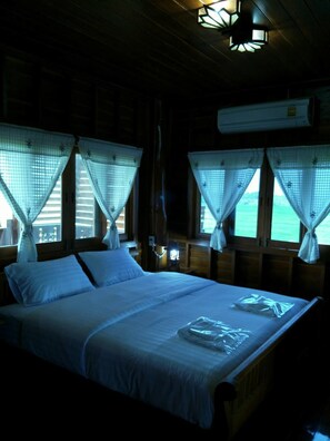 Chambre Double Deluxe | Fer et planche à repasser, Wi-Fi gratuit