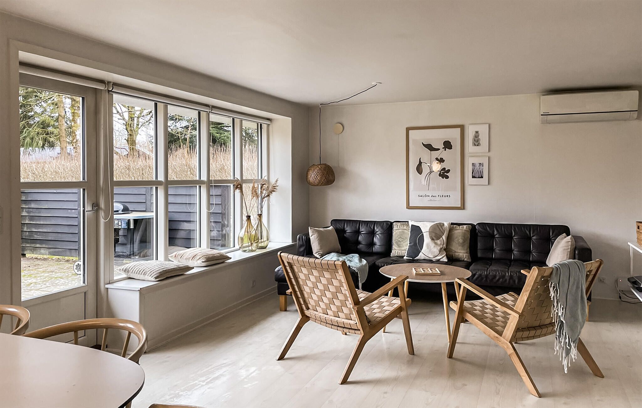 TV, fireplace, DVD player