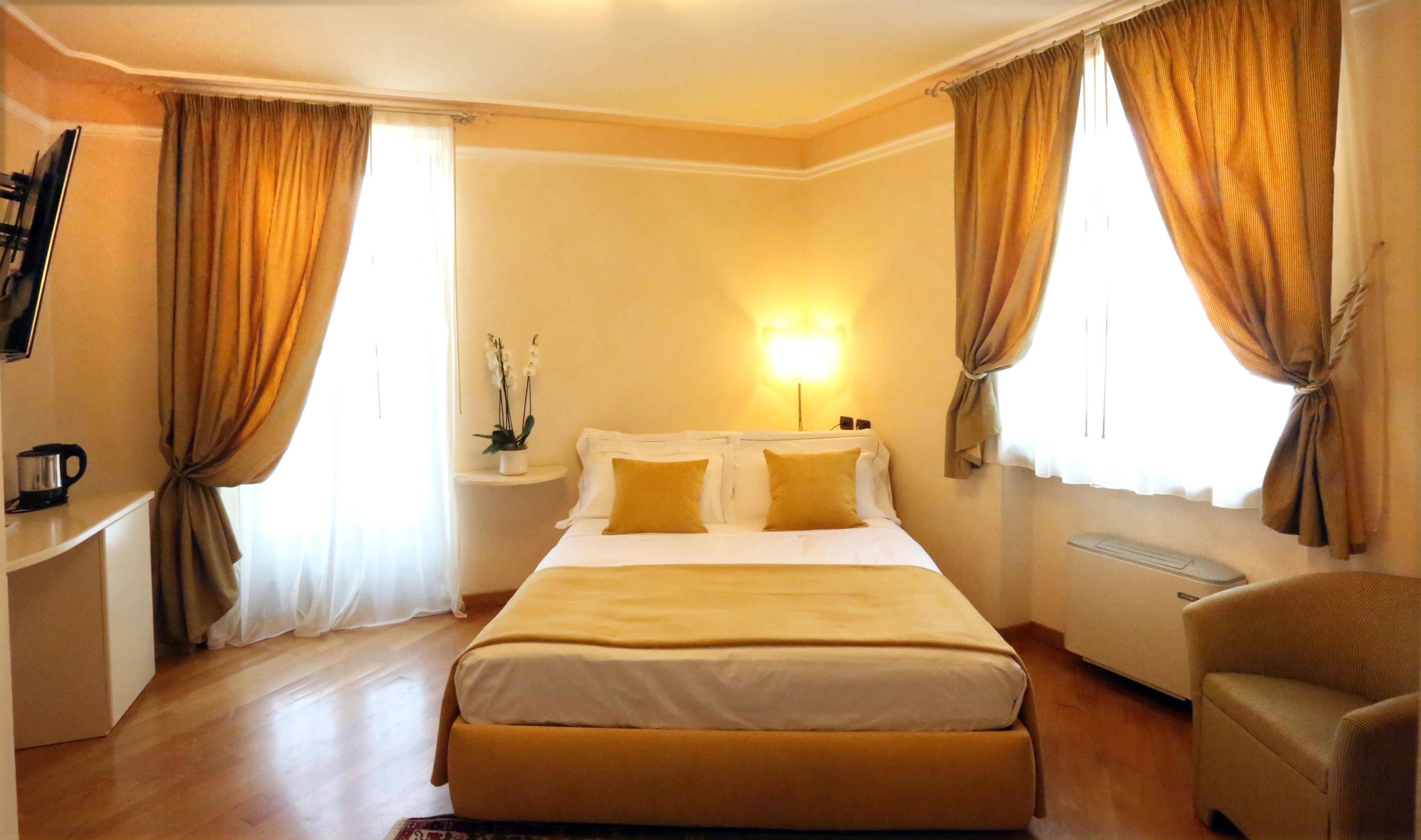 Premium bedding, minibar, in-room safe, desk