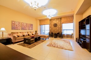 Living room - Arabian Beach Apartment at JBR THE WALK (Dubai)