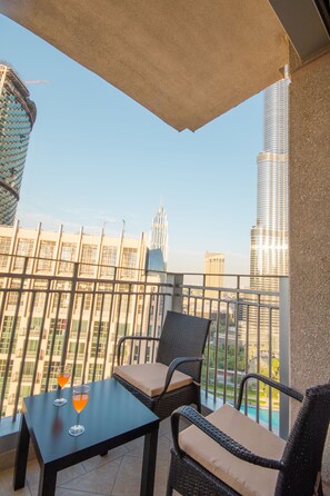 Balcony - Luxury Burj Khalifa View Downtown (Dubai)