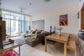 Apartment, 3 Bedrooms | Living area