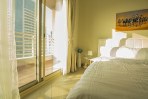 Deluxe Apartment, 2 Bedrooms | 2 bedrooms, premium bedding, desk, blackout curtains - Deluxe Apartment with Lake View (Dubai)