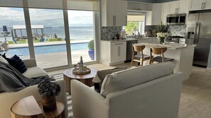 Smart TV, chimenea, reproductor de DVD y impresora 
