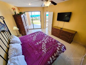 2 bedrooms, internet, bed sheets, wheelchair access