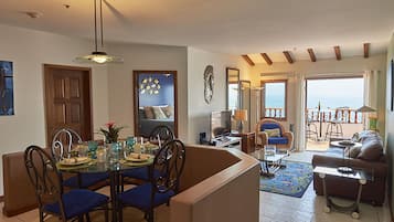 Smart TV, lareira, DVD player