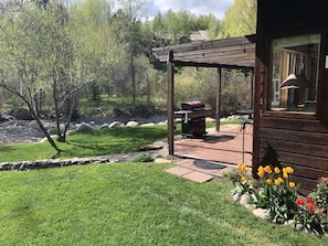Terrace/patio - Private Cabin in beautiful Downtown Steamboat! BEST LOCATION in OLD TOWN! (Steamboat Springs)