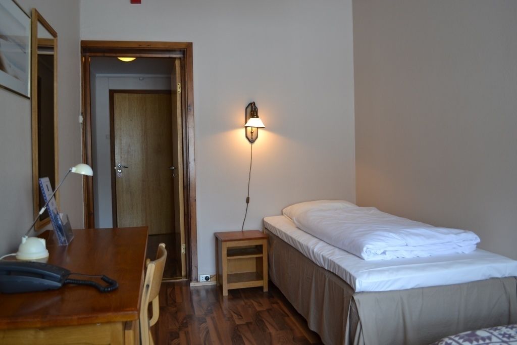 Enkeltrom – standard | Skrivebord, wi-fi (inkludert) og sengetøy