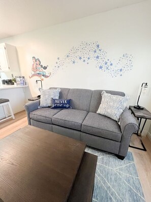 TV, streaming services, offices - Las Palmas Resort #1627 | All-Inclusive Amenities (Saint George)
