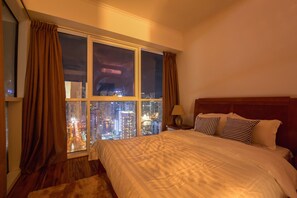 Deluxe Apartment, 2 Bedrooms, Balcony, Ocean View | 1 bedroom, premium bedding, desk, blackout drapes