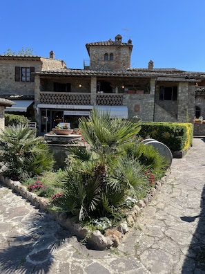 Front of property - Mulino di Quercegrossa (Castelnuovo Berardenga)
