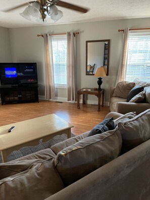 Smart TV, DVD player