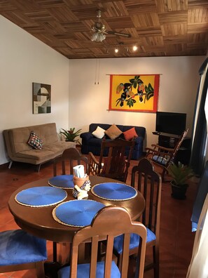 TV, DVD player - Riverside Tranquility, Mountain Views, Hotel Rio Perlas, Spa and  Hot Springs. (Cartago 95-7100)