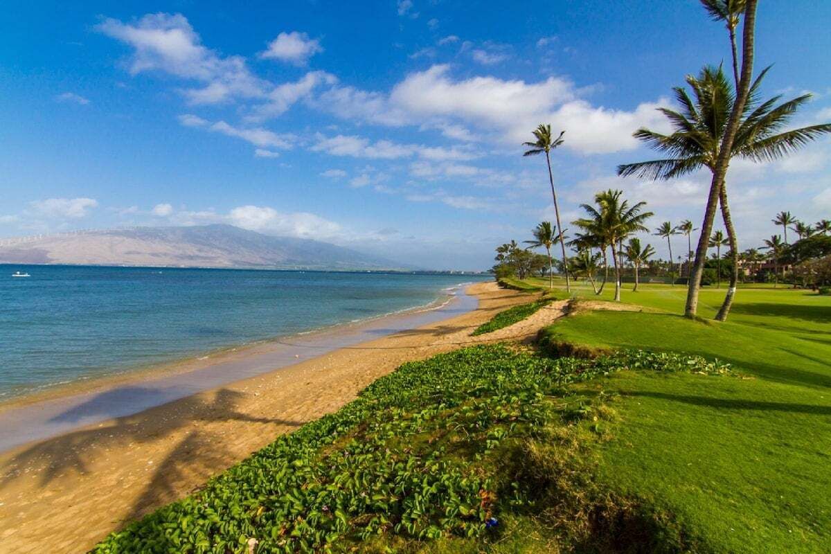 海灘、躺椅、沙灘巾