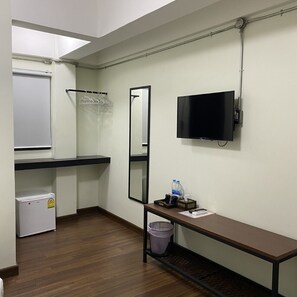 Superior Twin Room | Room amenity - HP House Cafe' (Chiang Mai)
