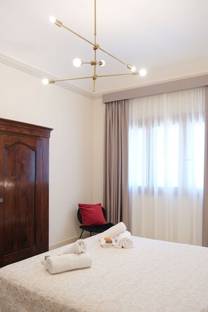 Chambre quadruple luxueuse, plusieurs chambres, vue sur la ville | 1 chambre, literie de qualité, minibar, ameublement unique