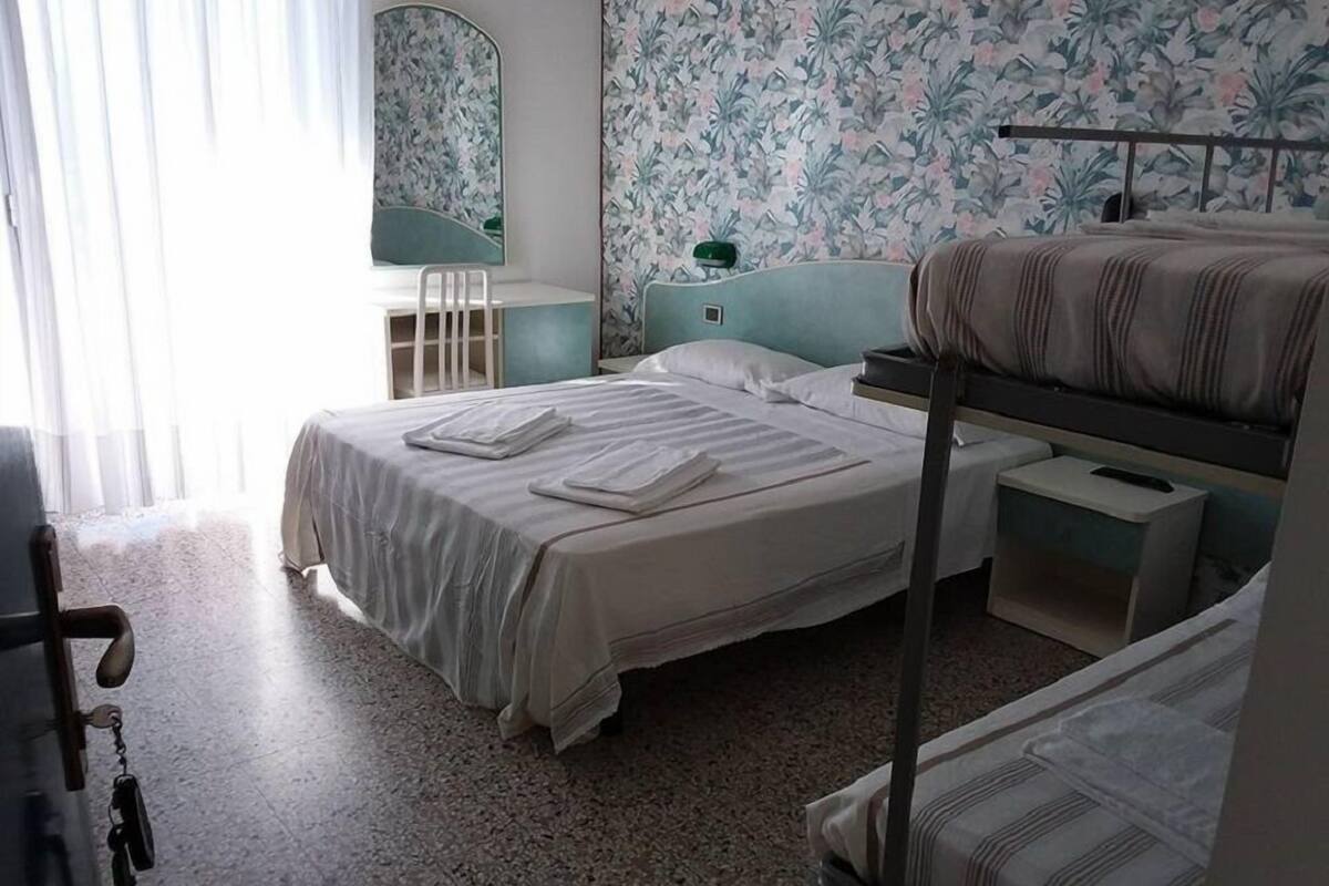 In-room safe, cots/infant beds, free WiFi