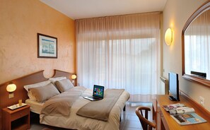 In-room safe, cots/infant beds, free WiFi