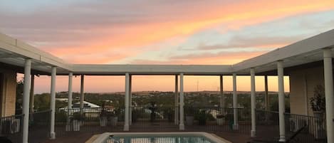 Outdoor pool, sun loungers