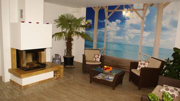 Flat-screen TV, fireplace