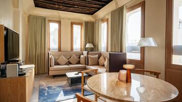 Superior Suite, 1 King Bed, Patio (Khalid Ibrahim Suite with Patio)