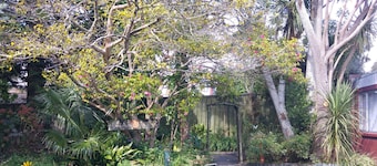 Redwood Lodge Motel
