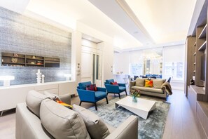 Lägenhet - 2 sovrum - icke-rökare | Vardagsrum | Platt-tv