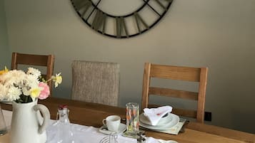 Free daily full breakfast