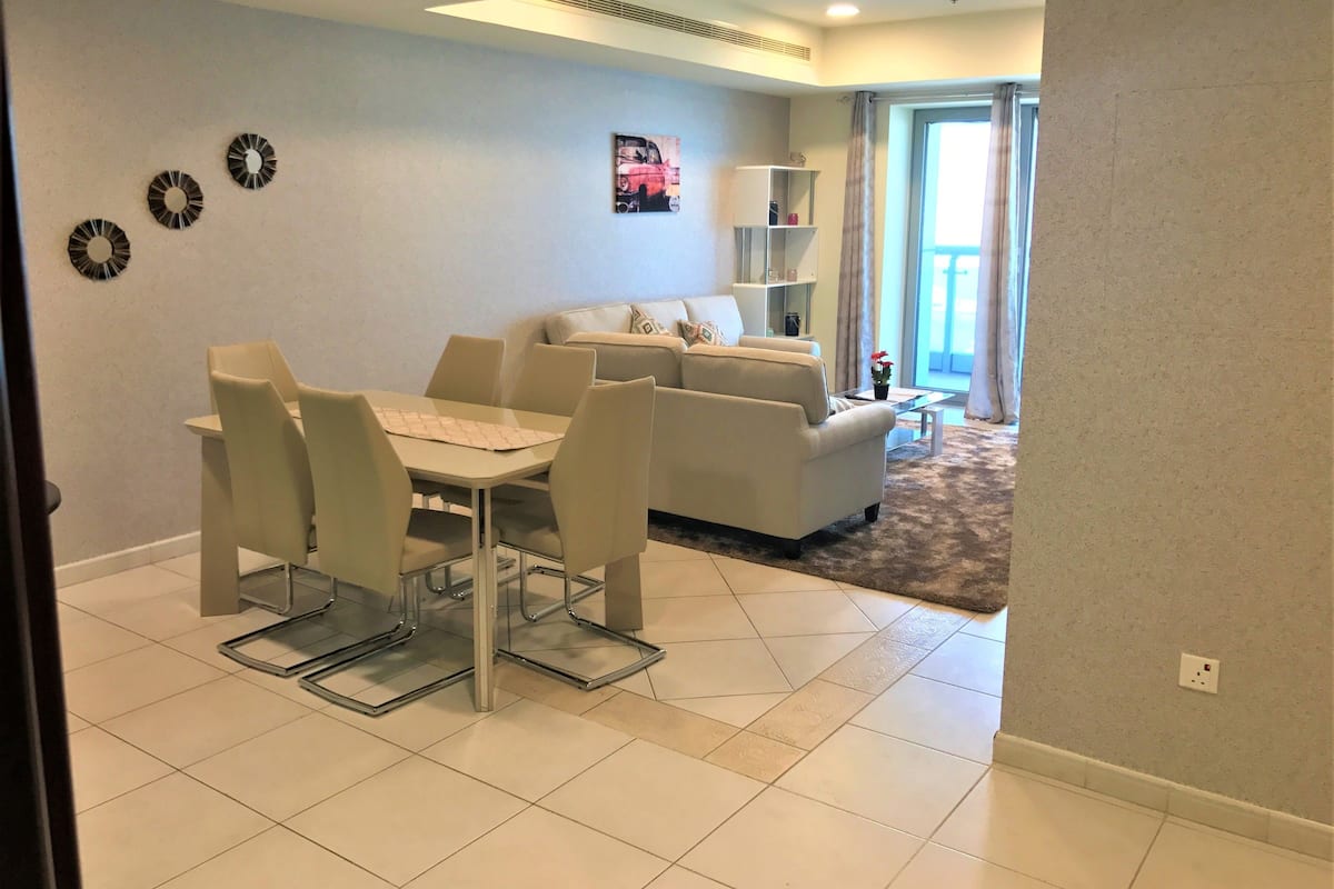 Apartment, 2 Bedrooms (1904) | Living area | Flat-screen TV