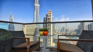 Apartment, 2 Bedrooms (1302) | Balcony - Yanjoon Holiday Homes - The Lofts (Dubai)
