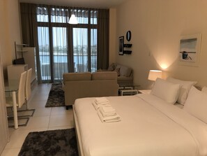In-room safe, free WiFi