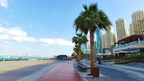 Beach - Yanjoon Holiday Homes - JBR Amawj 4 (Dubai)