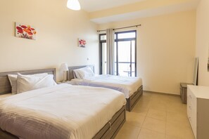 Apartment, 2 Bedrooms, Marina View, Beachside | 2 bedrooms, in-room safe, desk, blackout curtains - Yanjoon Holiday Homes - JBR Amawj 4 (Dubai)