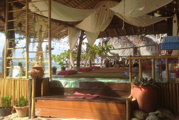 Aromatherapy, Thai massages