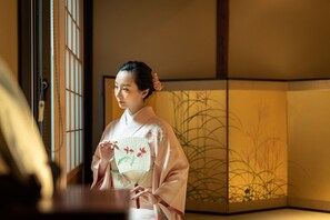 Traditional-Haus, 2 Schlafzimmer (Japanese Style) | 3 Schlafzimmer, individuell dekoriert, individuell eingerichtet