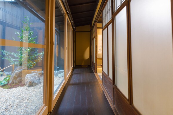 3 bedrooms, individually decorated, individually furnished, free WiFi - KumoMachiya Kazahaya (Kyoto)